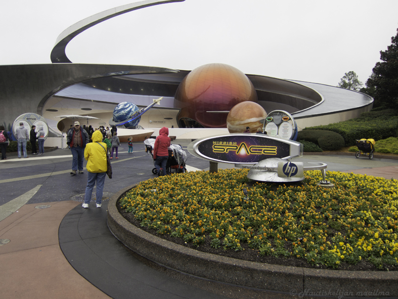 EPCOT_Mission_space